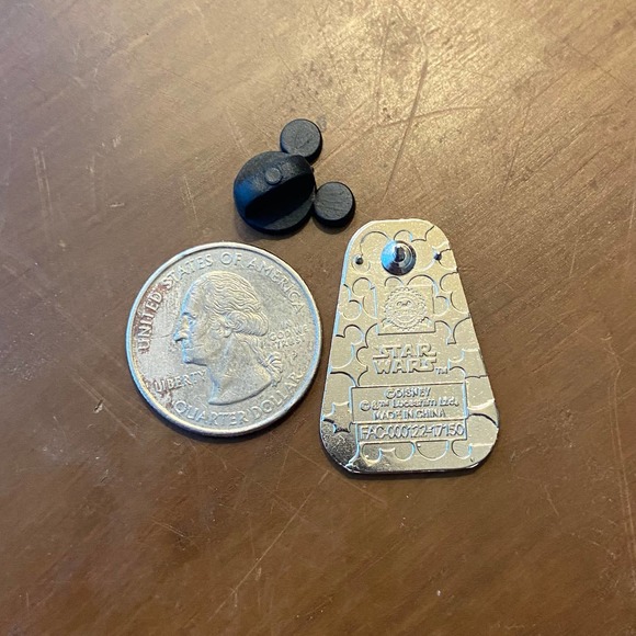 Disney star wars elite praetorian guard The Last Jedi enamel pin - Picture 3 of 4